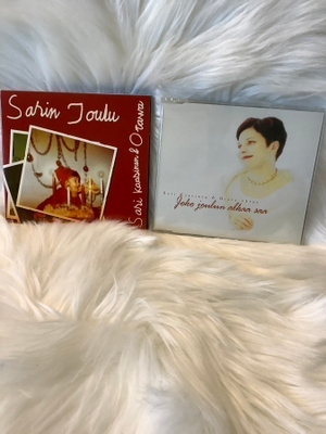 2 X SARI KAASINEN (SARIN JOULU & JOKO JOULUN ALKAA SAA)