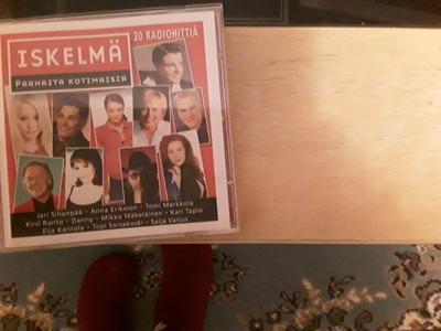 Iskelmä 20 radio hittiä 1