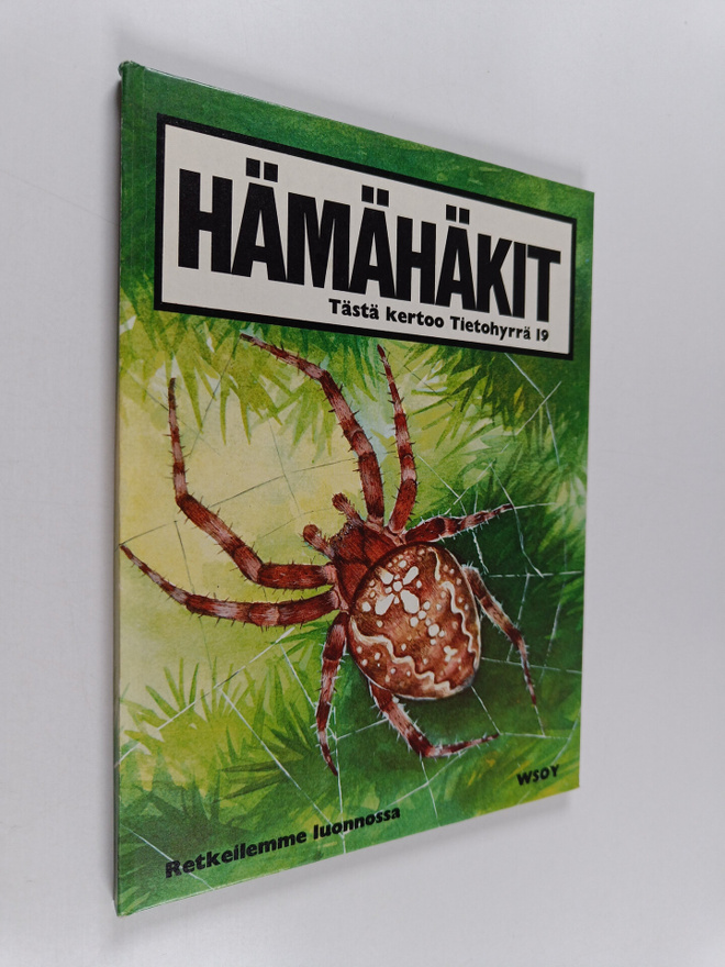 Gun Björk : Hämähäkit : retkeilemme luonnossa