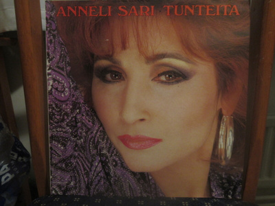 ANNELI SARI - TUNTEITA LP