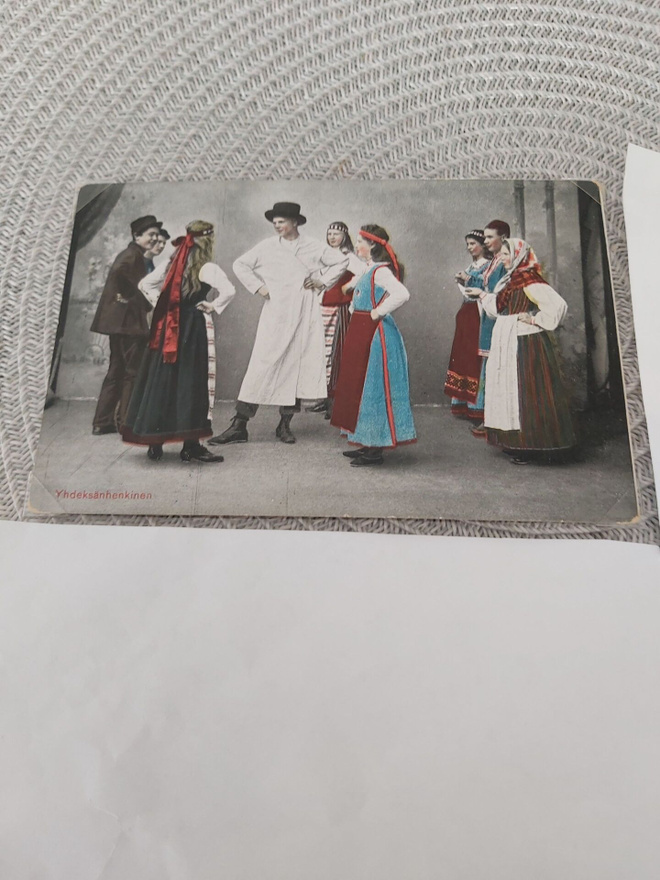 Suomalaisia kansantansseja