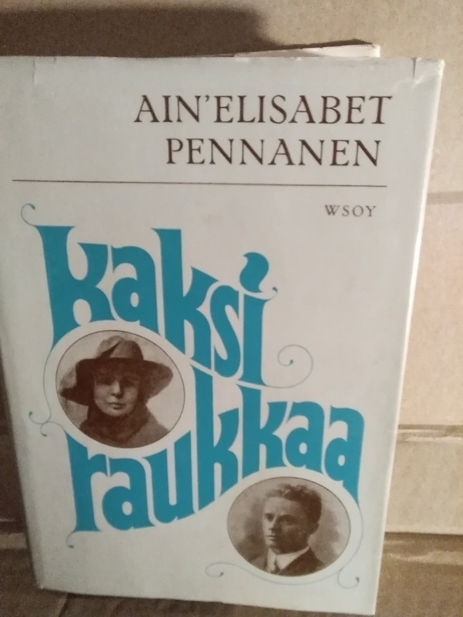 Ain'Elisabet Pennanen: Kaksi raukkaa