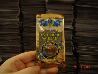95-96 Elit Set, Serie 1 avaamattomia pusseja 20kpl.
