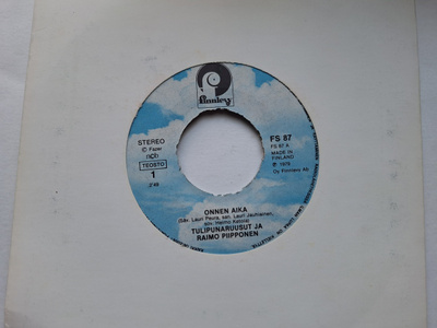 RAIMO PIIPPONEN JA TULIPUNARUUSUT 7 " Single