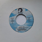 RAIMO PIIPPONEN JA TULIPUNARUUSUT 7 " Single - pikkukuva 1