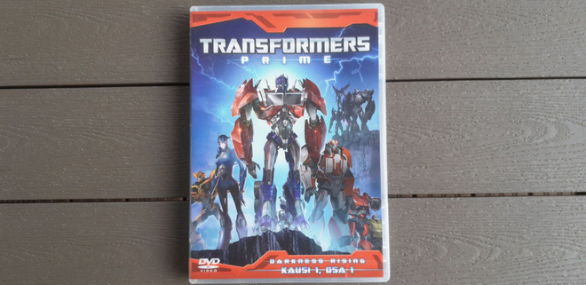 DVD: Transformers Prime - Darkness Rising: Kausi 1, Osa 1