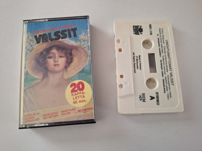 UNOHTUMATTOMAT VALSSIT Teuvo Valo ym. c-kasetti