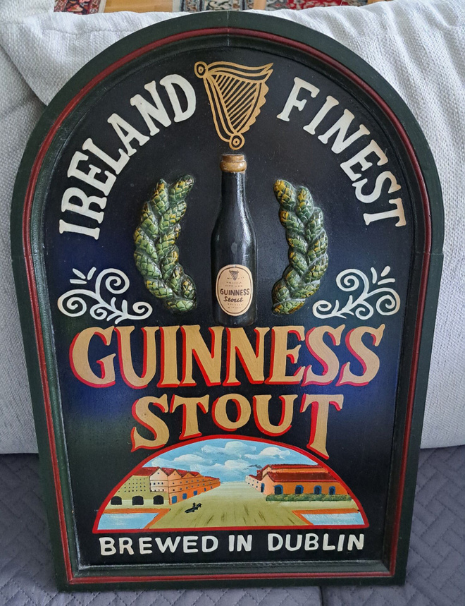 Iso kokopuinen Guinness kyltti 60cm