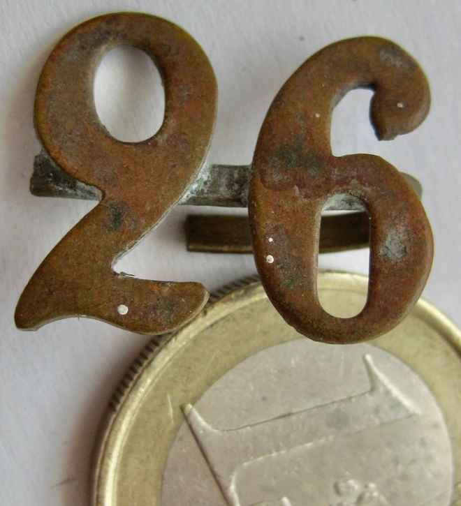 VANHA Merkki 26 Virkamerkki? MIkä lie?