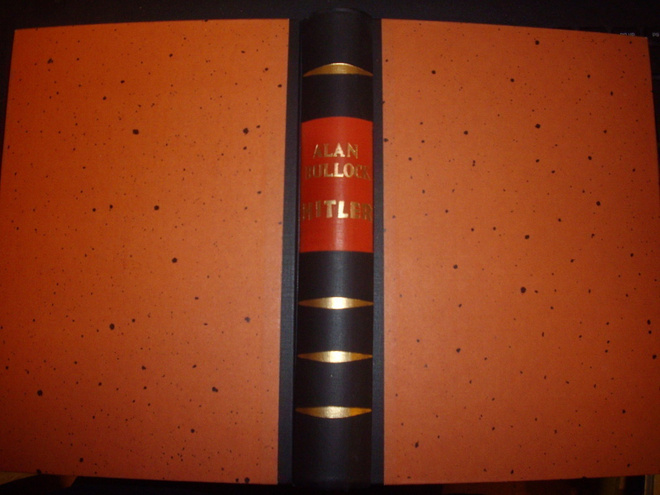 Bullock : Hitler ( 2 p. 1958 ) Sis. postikulun !