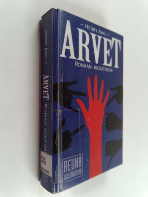 Henry Aho : Arvet - romaani kiusatuista