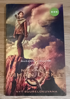 Suzanne Collins / Vihan liekit - nälkäpeli 2