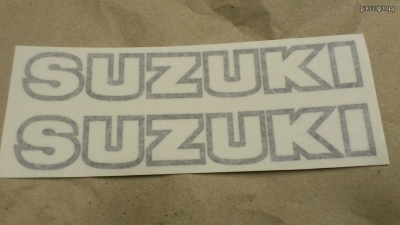 Suzuki EPO / PV vm.79 alk. tankintarroihin mustat tekstit