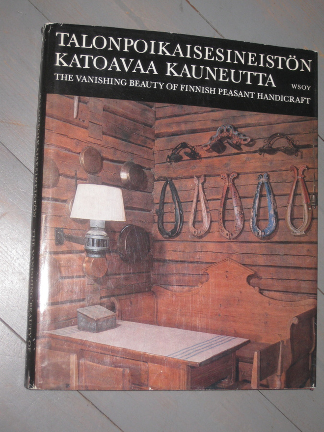 Talonpoikaisesineistö-kansantaide-kirjoja 2 kpl