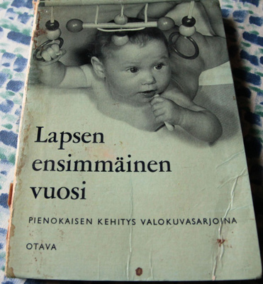 4 kirjaa