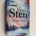 Viveca Sten : Lumen uhrit - pikkukuva 1