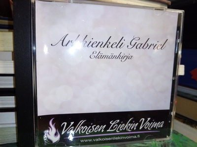 CD :  Arkkienkeli Gabriel  (  Valkoisen liekin voima )