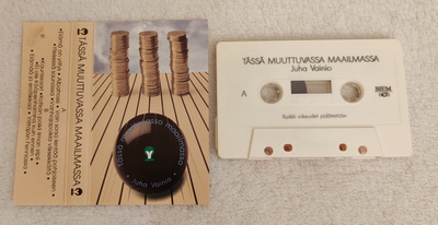 Juha Vainio Tässä Muuttuvassa Maailmassa c-kasetti