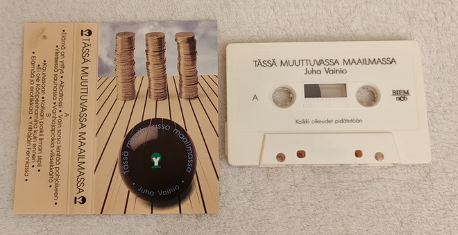 Juha Vainio Tässä Muuttuvassa Maailmassa c-kasetti