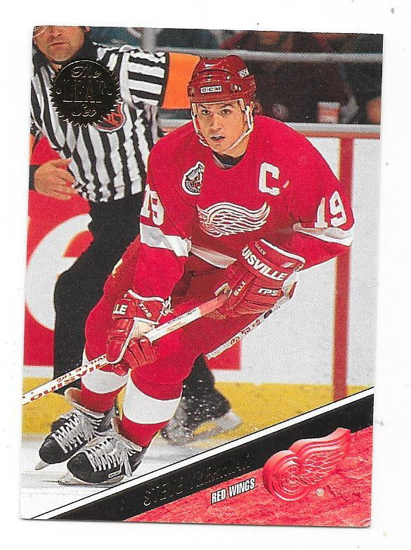 1993-94 LEAF #162 Steve Yzerman , Detroit Red Wings
