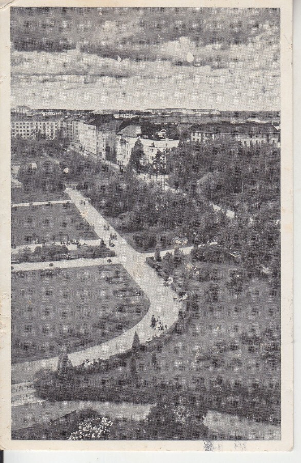 Helsinki topeliuksenkatu ja puisto.