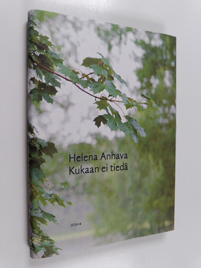 Helena Anhava : Kukaan ei tiedä : runoja