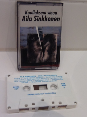 AILA  SINKKONEN , KUULLAKSENI SINUA