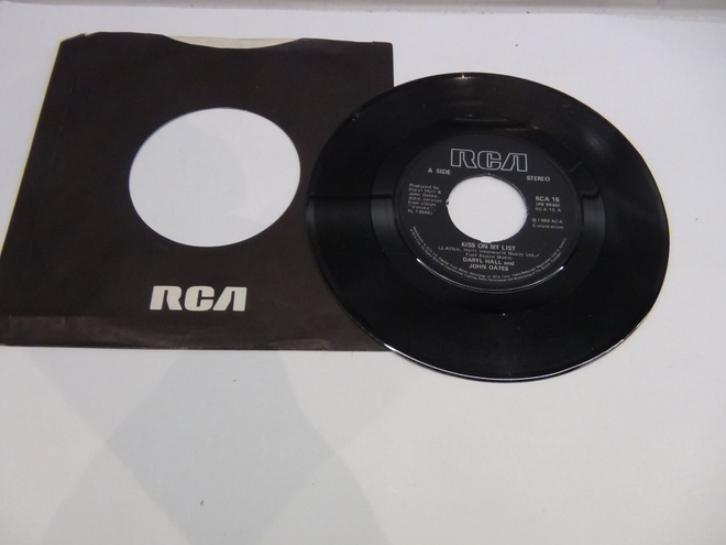 DARYL HALL & JOHN OATES 7´KISS ON MY LIST, AFRICA