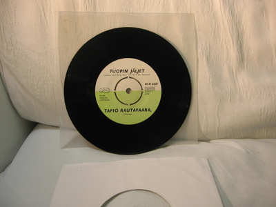 Tapio Rautavaara: Rosvo-Roope/ Tuopin jäljet 7"