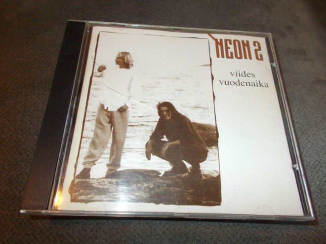 CD NEON 2 ** VIIDES VUODENAIKA **