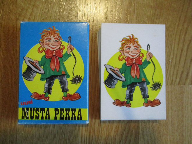 uusi MUSTA PEKKA pelikortit * PALETTI 856 106 korttipeli