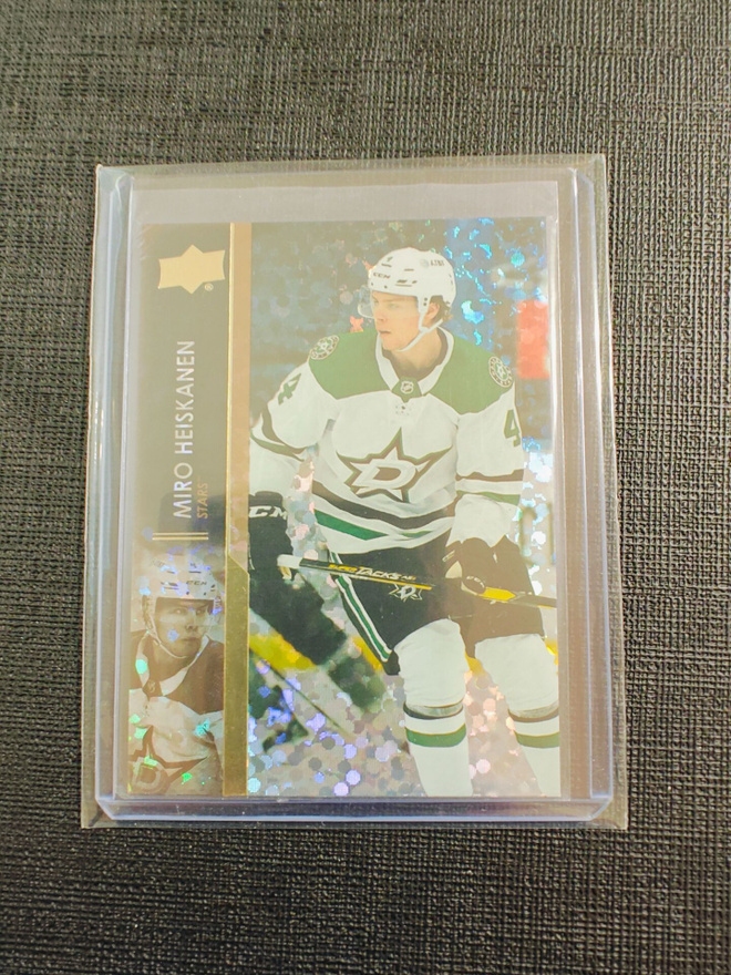 Miro Heiskanen - 21-22 UD Speckled Rainbow