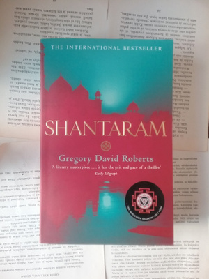 Gregory David Roberts - Shantaram (softcover)
