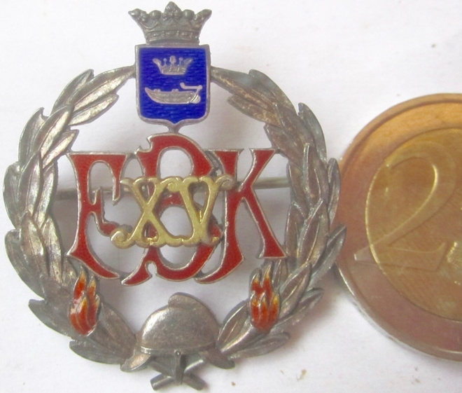 Merkki FBK XV VPK Palokunta Uusimaa Hopeaa Emali 1908 UPEA