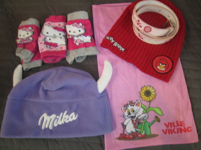 Tytölle 6-8 Hello Kitty, puffy, angry birds, Muumi #4