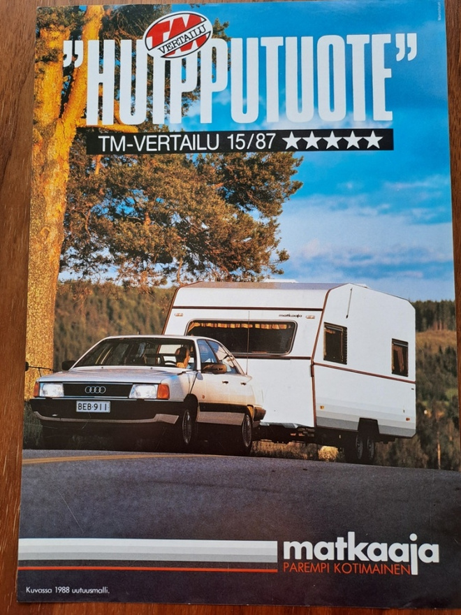 Matkaaja 9004 matkailuvaunu -esite, 1988