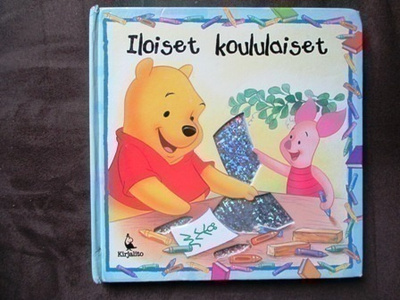 Iloiset koululaiset