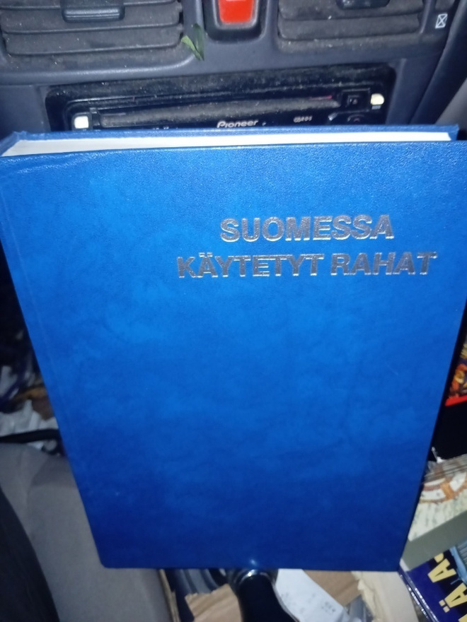 Erkki Borg : Suomessa käytetyt rahat ( SIS POSTIKULU  )