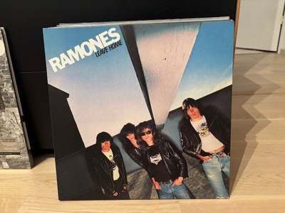 Ramones - Leave Home