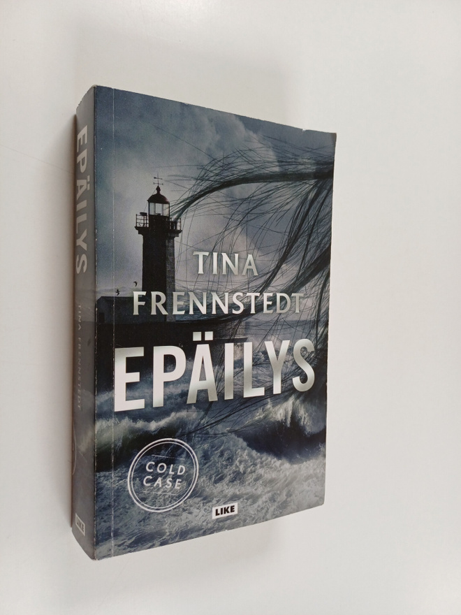 Tina Frennstedt : Epäilys