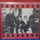 LEEVI AND THE LEAVINGS - S/T EX+/EX FIN -84 PRESS LP - pikkukuva 2