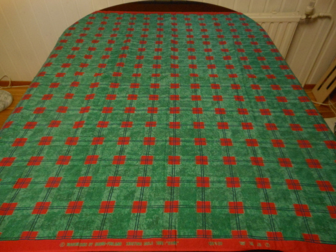 Marimekko pöytäliina Riimi Kuosi