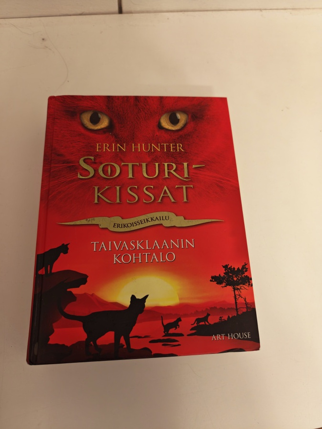 Erin Hunter; Taivasklaanin kohtalo