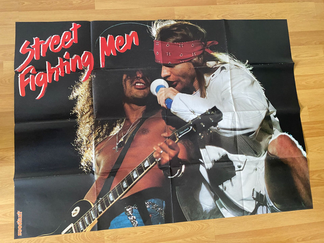 Guns N Roses juliste