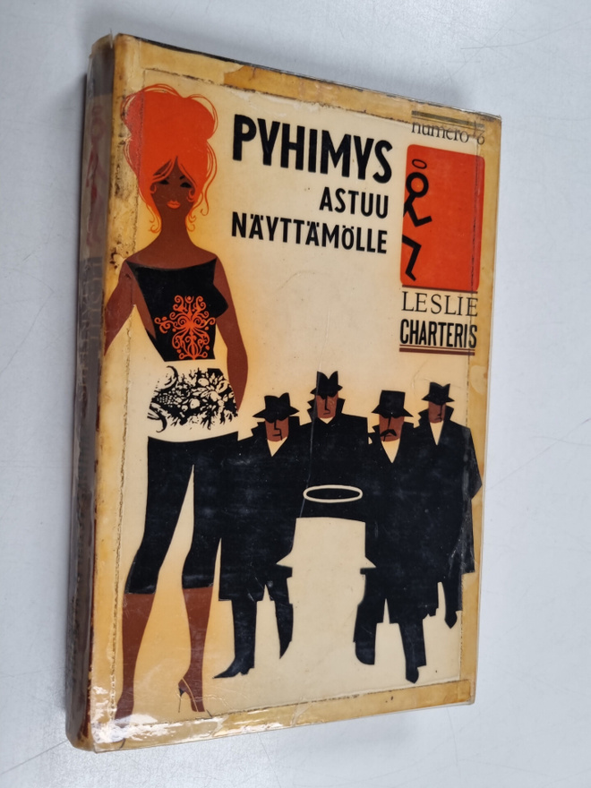 Leslie Charteris : Pyhimys astuu näyttämölle : jännitysro...