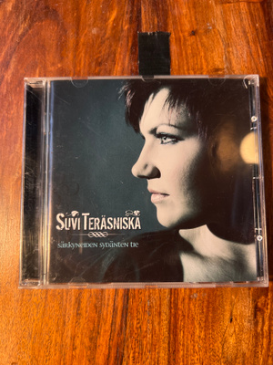Suvi Teräsniska - Särkyneiden Sydänten Tie cd