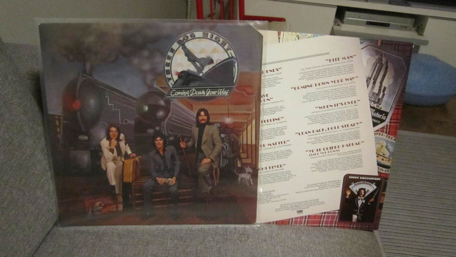 Three Dog Night LP USA 1975 Coming Down Your Way