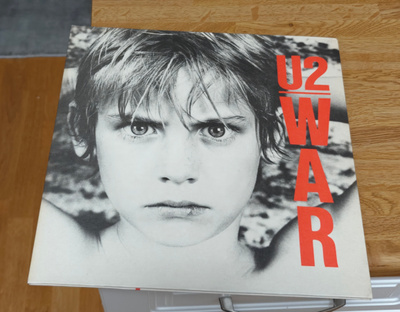 U2 War LP