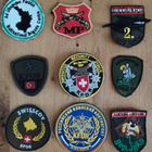 36 kpl IFOR & KFOR-operaatioiden & kansainv sotilasmerkkejä - pikkukuva 2