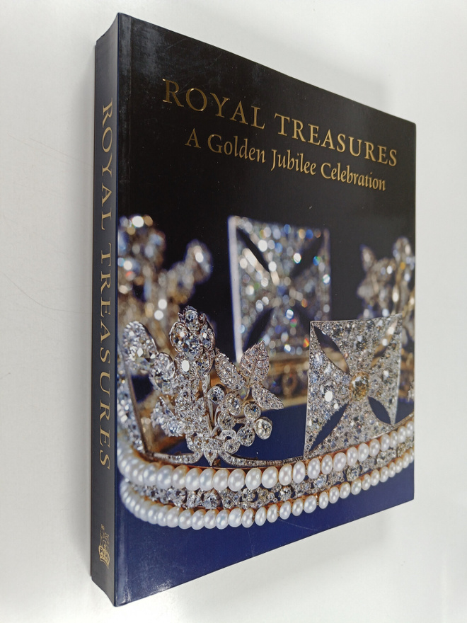 Jane Roberts : Royal Treasures : A Golden Jubilee Celebra...